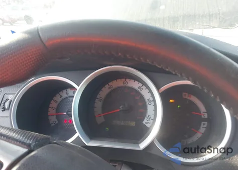 2015 Toyota Tacoma Prerunner V6 z USA, uszkodzony, nr VIN 5TFJU4GN7FX065848